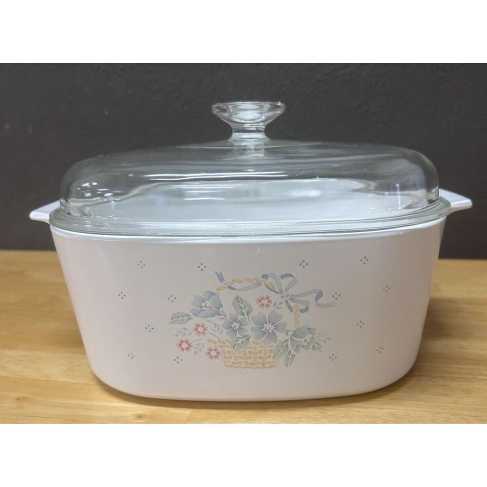 Vintage CorningWare Country Cornflower A-1 1/2-B 1.5L Casserole w/Lid